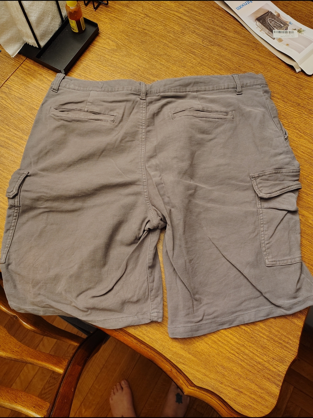 32 Degrees Men's Cargo Shorts in Gray - Picture 2 of 3